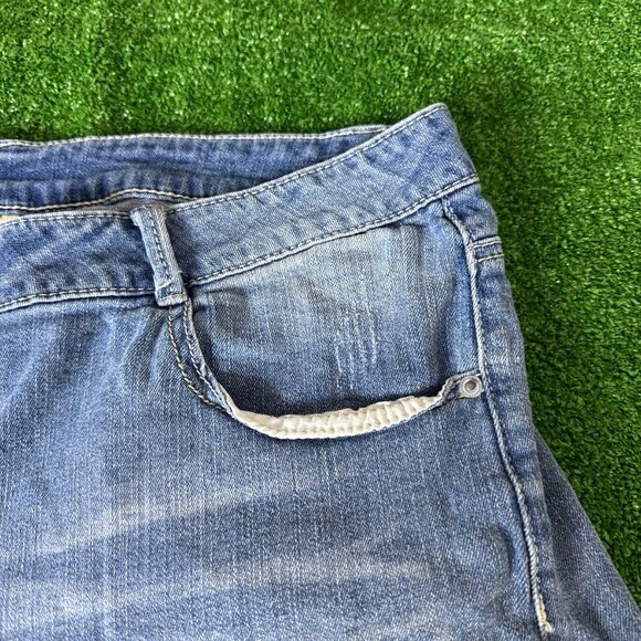 Faded Glory Lace Trim High Rise Distressed Denim Jeans Shorts Plus Size 24W - Picture 7 of 14